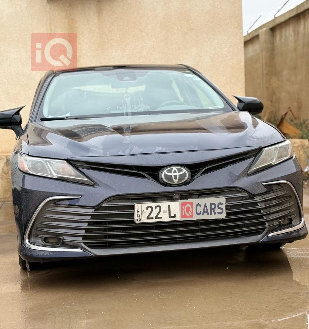 تۆیۆتا کامری